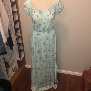 Francesca’s Spring Floral Maxi Dress Size Medium